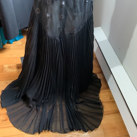 LA FEMME Beautiful Black Mermaid Dress Bead Sequins Prom Formal Small Sz 4 New - Picture 11 of 13